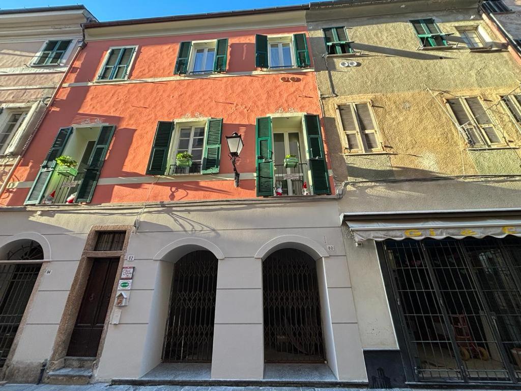 Loano Centro Storico Appartamento Loft Con Parcheggioprivatogratuito Exterior photo